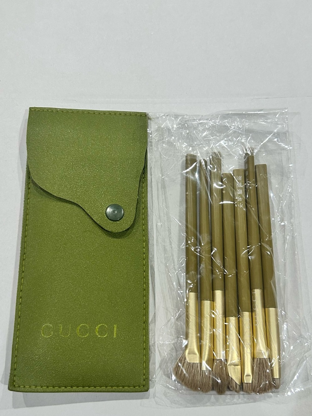 Make-up Brushes - Picture 6 of 7